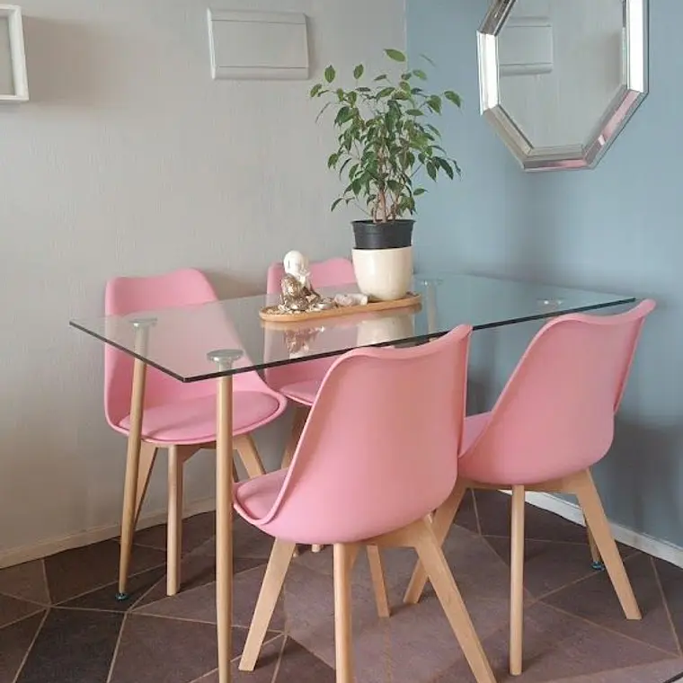 Comedor Rubi 130x80cm + 4 Sillas Tulip 9