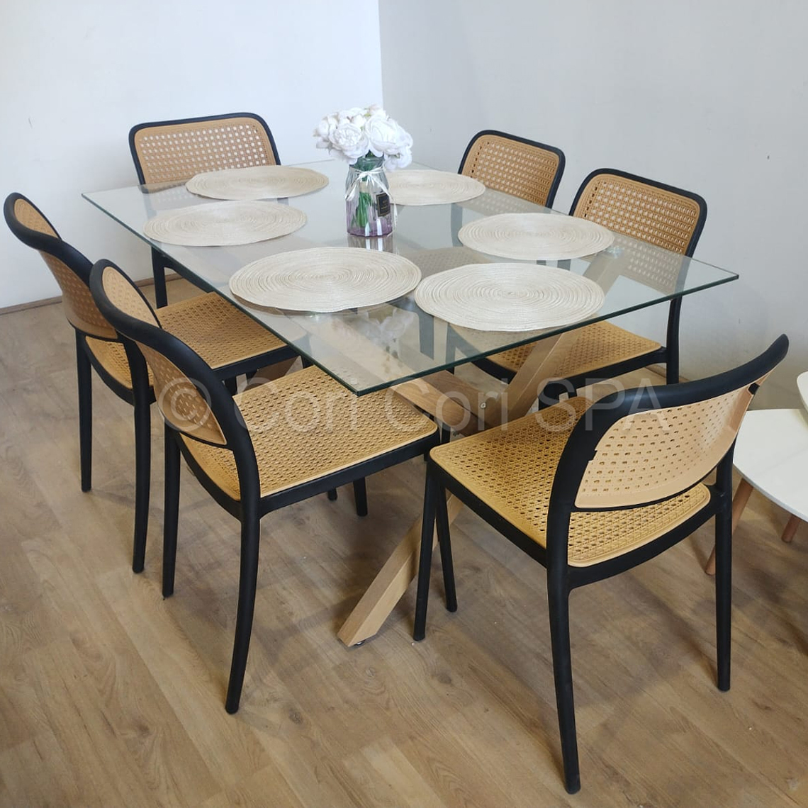 Comedor Medlock (140x90cm) +  6 Sillas Delta 1