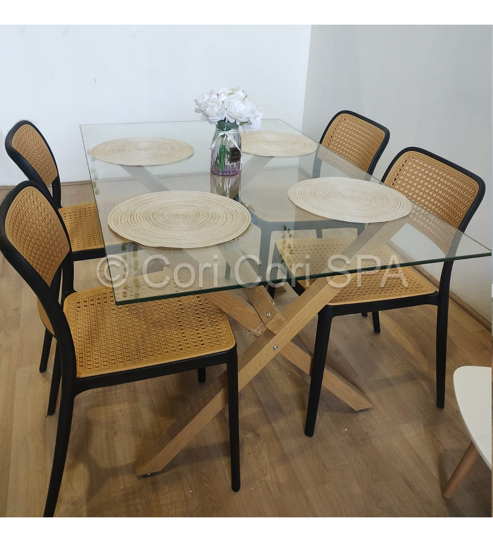 Comedor Medlock 140x90cm +  4 Sillas Delta