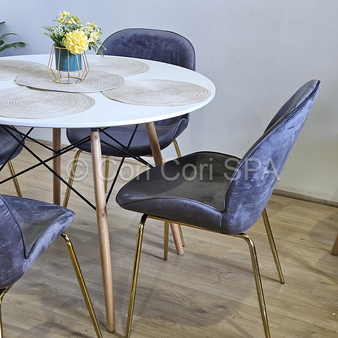 Comedor Mesa Eames Blanca 100cms + 4 Sillas Beetle  2