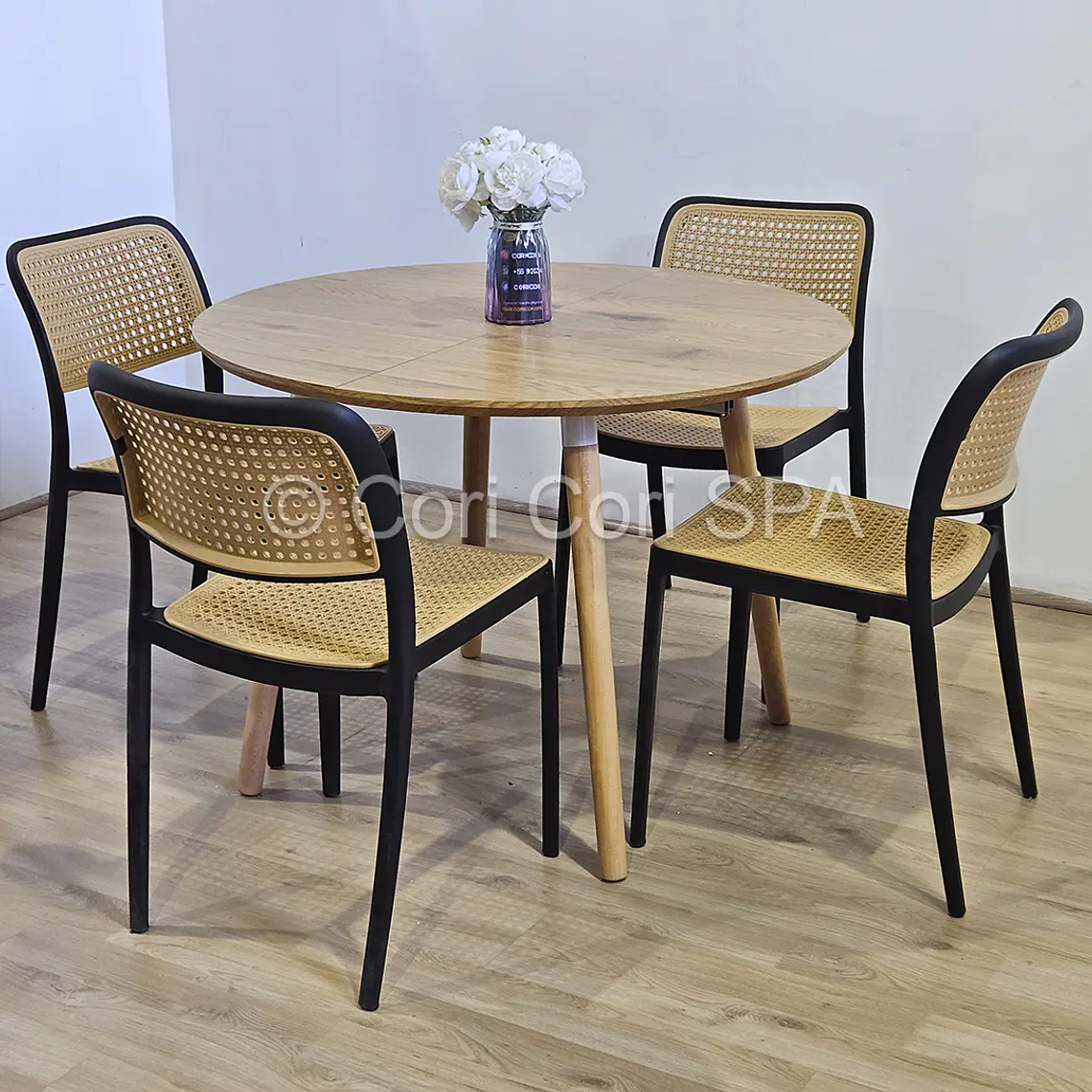 PREVENTA.- Comedor Mesa Expandible (100 - 180cms) + Sillas Delta 2