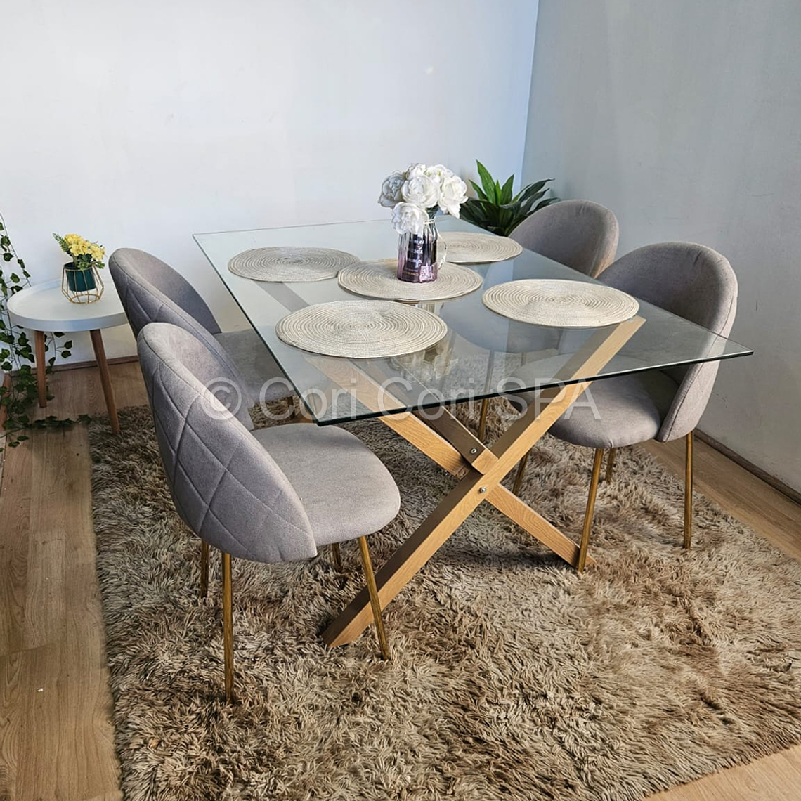Comedor Medlock Vidrio 140x90 + 4 Sillas Bread Gold 4
