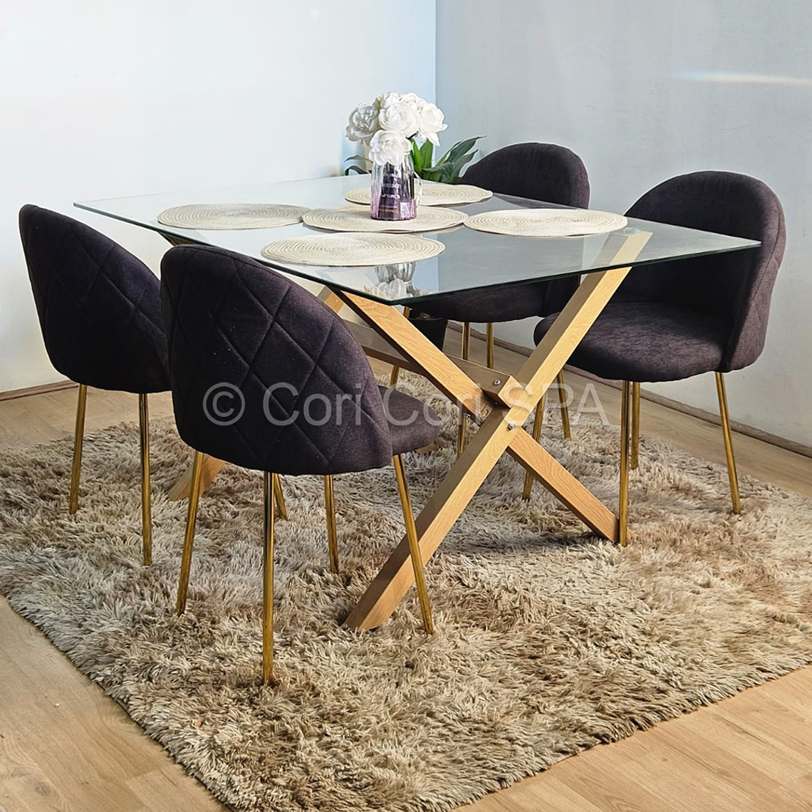 Comedor Medlock Vidrio 140x90 + 4 Sillas Bread Gold 1