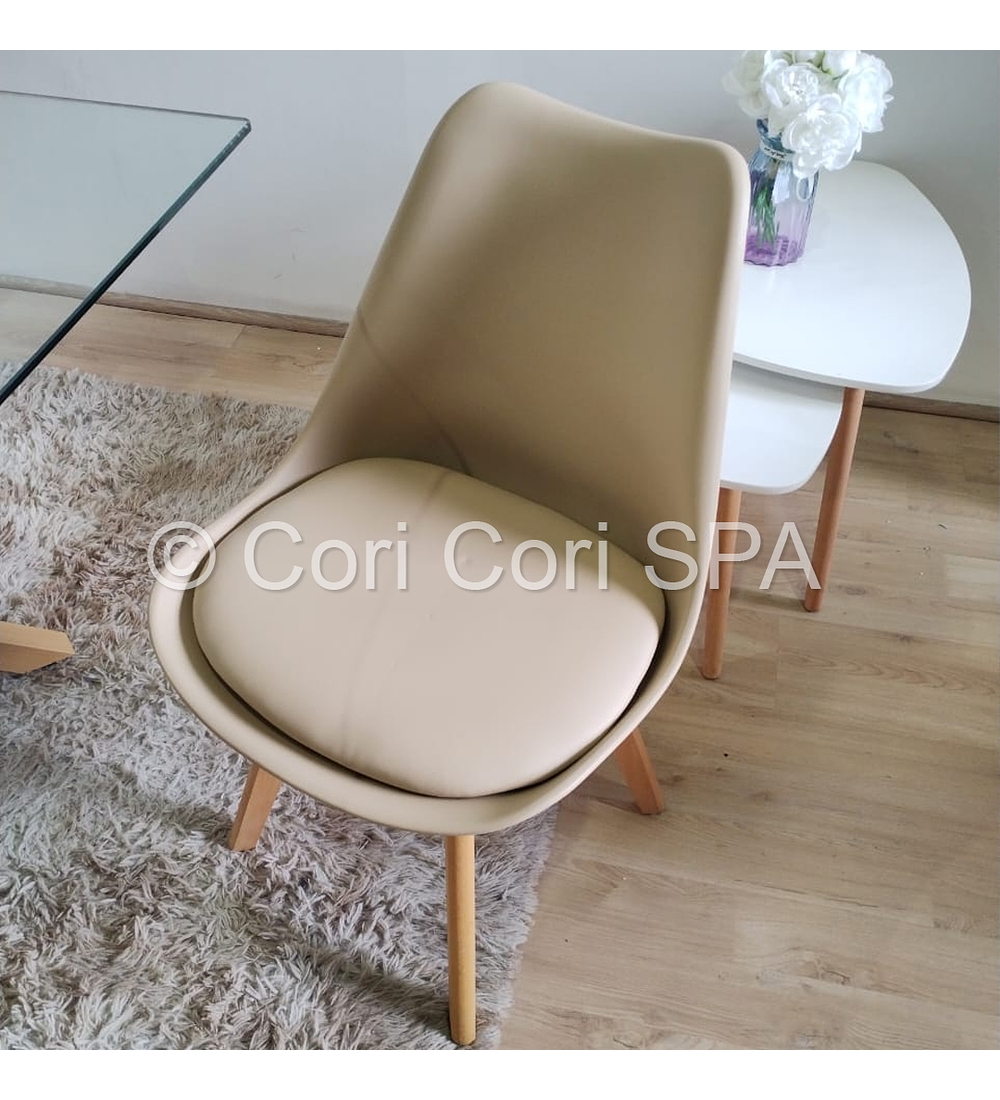 Comedor Madrid 160x90cms + 4 Sillas Tulip