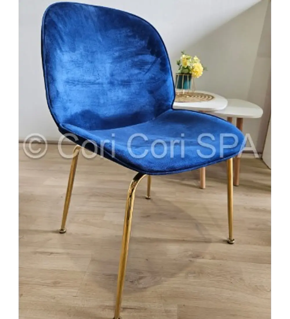 Comedor Warwick 100cm + 4 Sillas Beetle