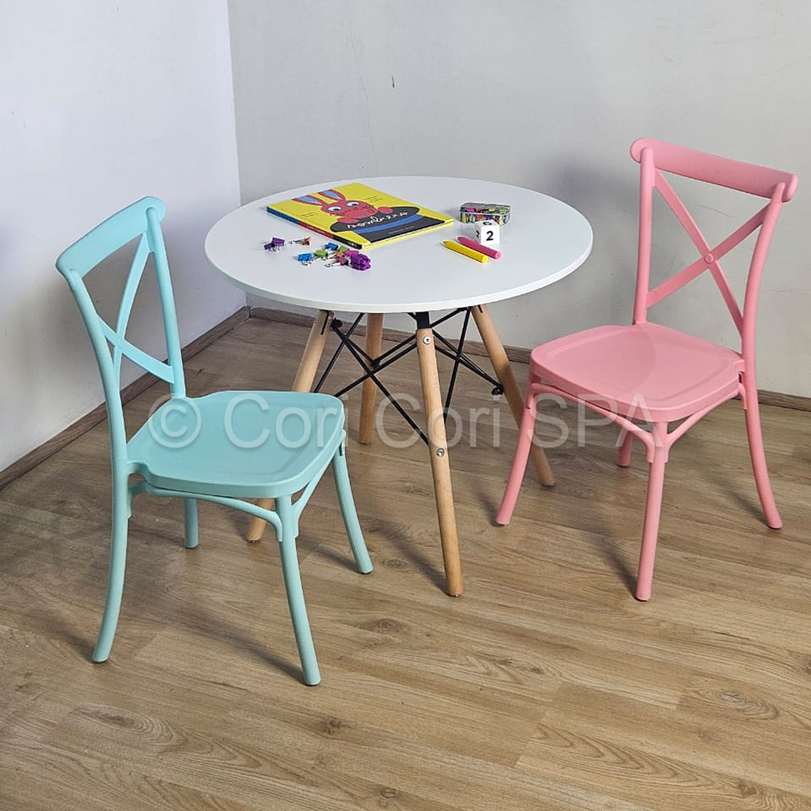 Mesa Eames Kids + 2 Sillas Danubio Kids 1