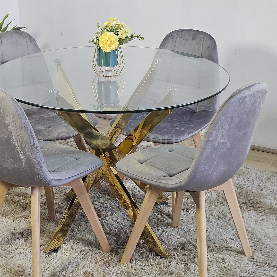 Comedor Mesa Warwick Gold 100cm + 4 Sillas Capitonne Velvet 6