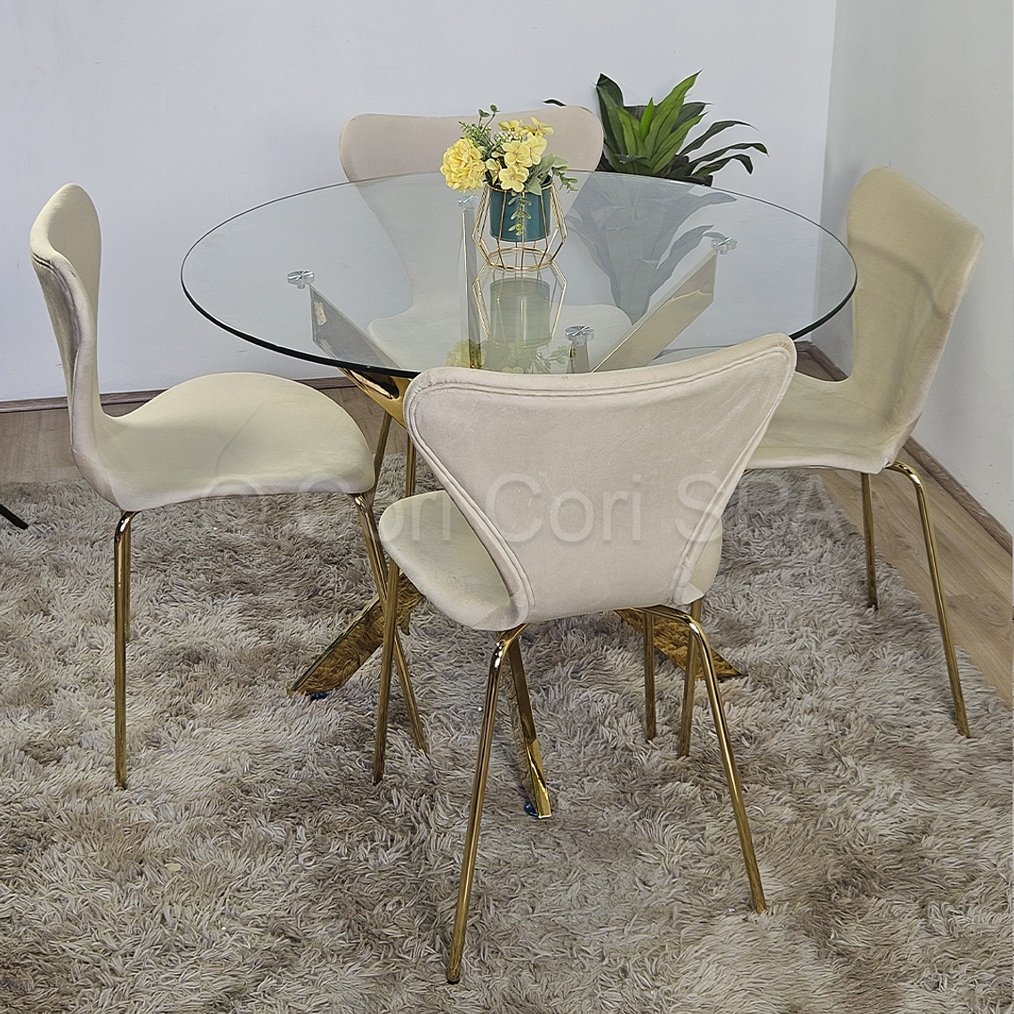 Comedor Warwick Gold 120cm + 4 Sillas Corazón 2
