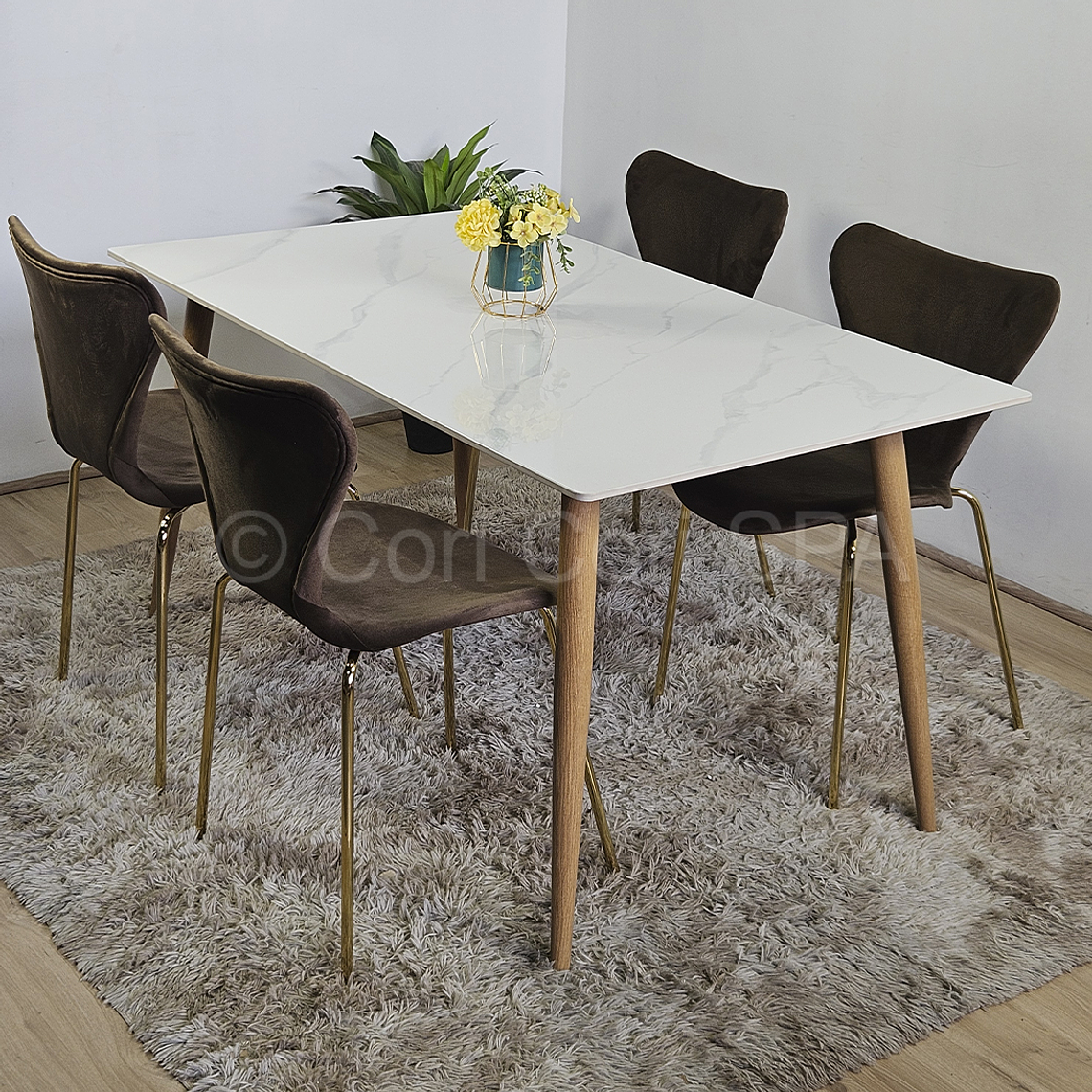 Comedor Mármol 140x80cm  + 4 Sillas Corazón 1