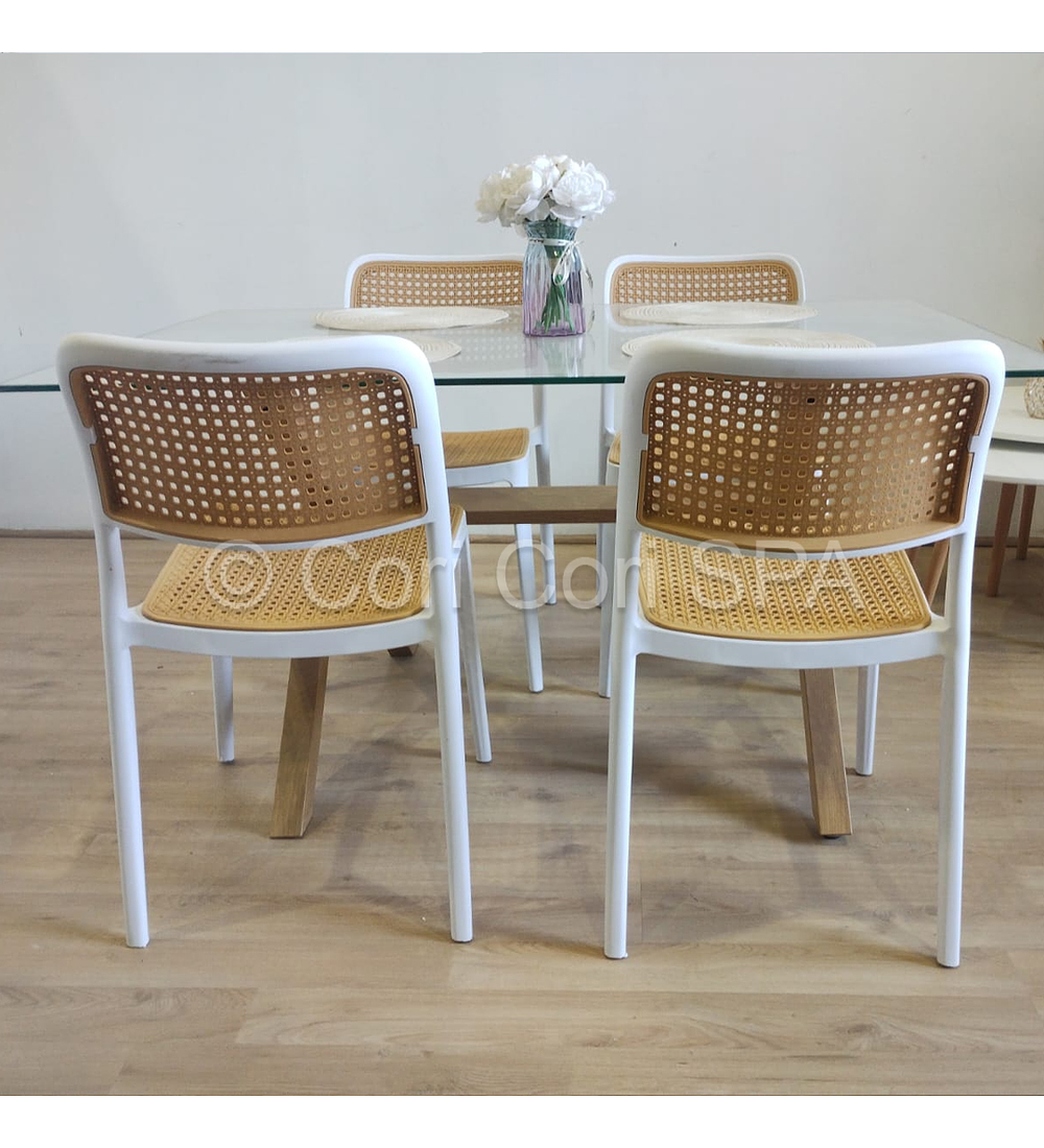 Comedor Medlock 130 x 80cm +  4 Sillas Delta