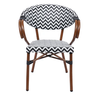 Silla Bistro Parisina Rattan con reposabrazos - Blanca con negro