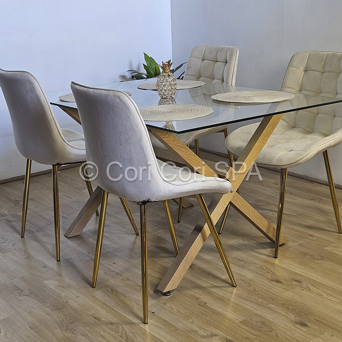 Comedor Medlock 130 x 80cm + 4 Sillas Capitonne Top 8