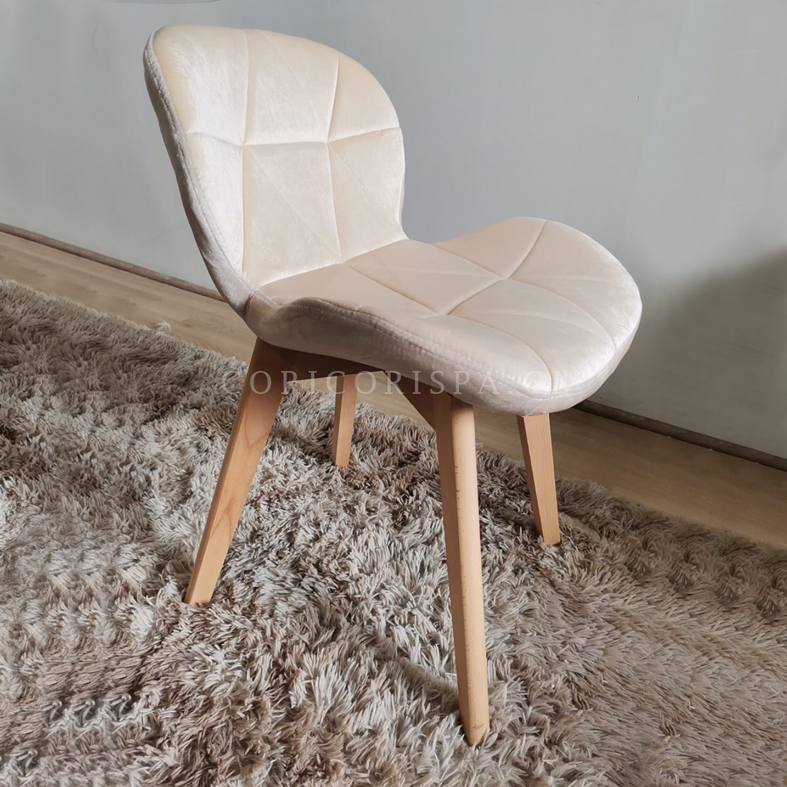 Comedor Mesa Wood 120cm + 6 Sillas Mariposa Velvet 9