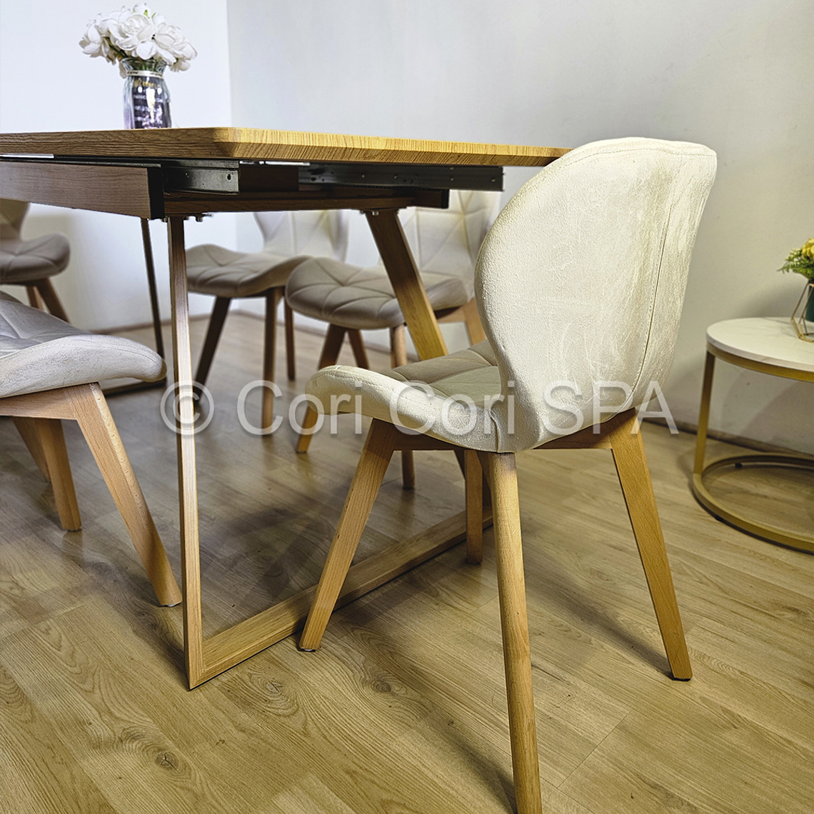 Comedor Mesa Expandible Rectangular + 8 Sillas Mariposas Velvet  12