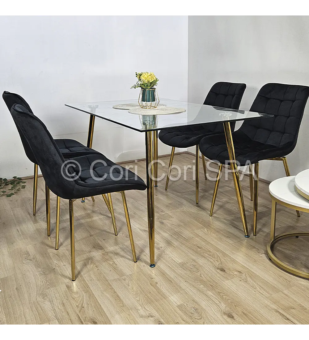 Comedor Rubi Gold 160 x 80cms + 4 Sillas Capitonne Top