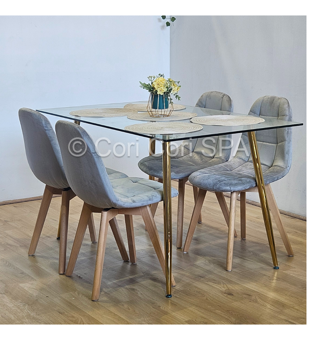 Comedor Rubi Gold 130x80cms + 4 Sillas Capitonne Velvet 