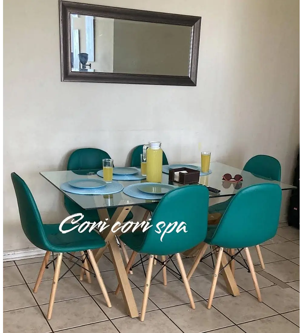 Comedor Medlock 130x80cm + 6 Sillas Capitonné Eames