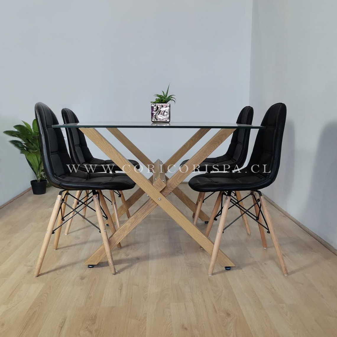 Comedor Medlock 130x80cm + 4 Sillas Capitonné Eames 1