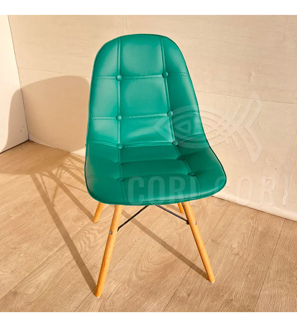 Comedor Medlock 130x80cm + 4 Sillas Capitonné Eames