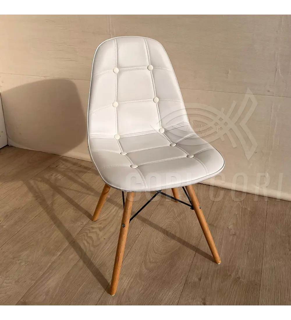 Comedor Medlock 130x80cm + 4 Sillas Capitonné Eames
