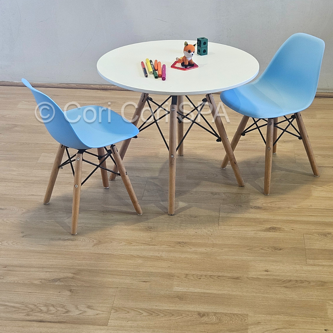 Pack Mesa Eames Kids + 2 Sillas Kids 3