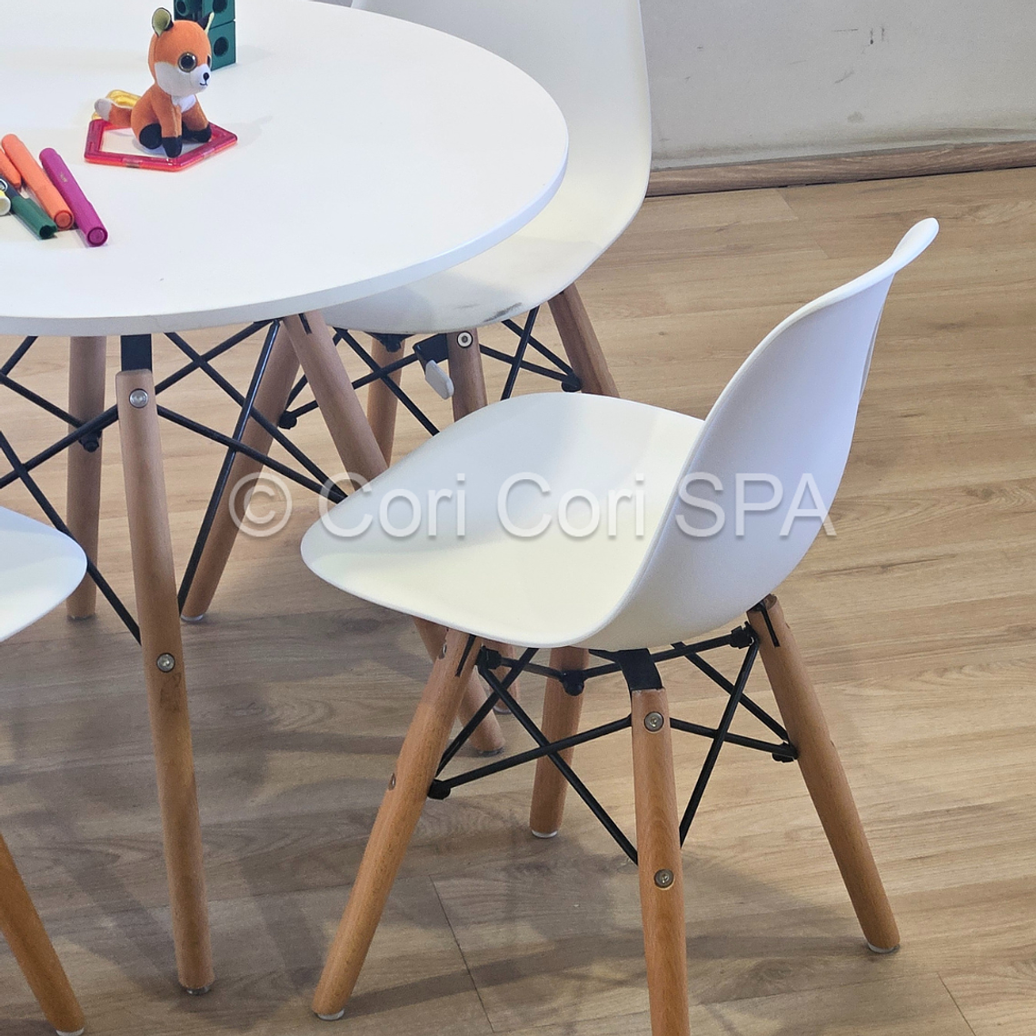 Pack Eames Kids (1 Mesa + 4 sillas) 6