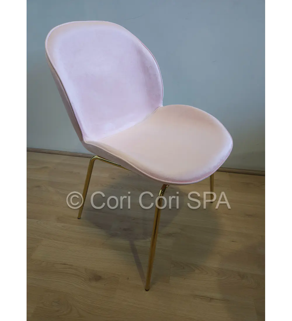 Comedor Rubi Gold 130x80cms + 4 Sillas Beetle