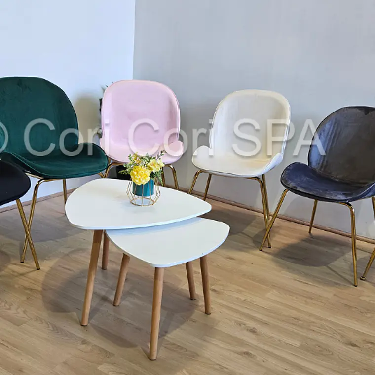 Comedor Rubi Gold 130x80cms + 4 Sillas Beetle 31