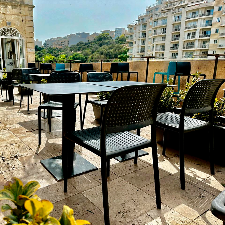 Silla Delta Oscura 2