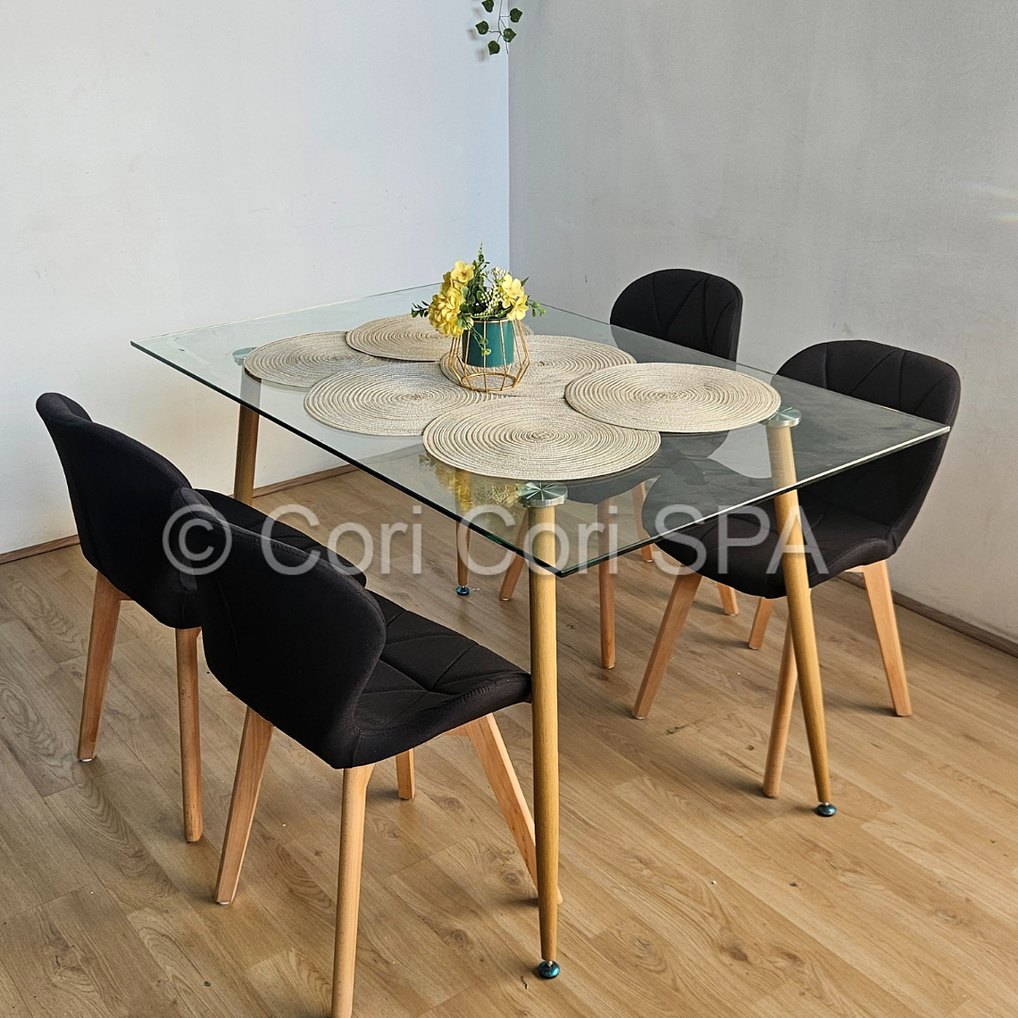 Comedor Rubi 120x80cms + 4 Sillas Mariposa Lino 1