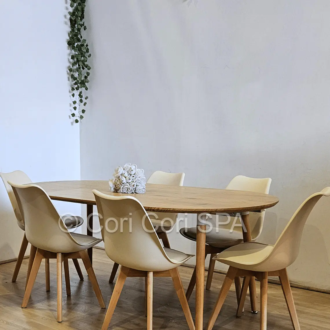 PREVENTA.- Comedor Mesa Expandible (100 - 180cms) + Sillas Tulip 1