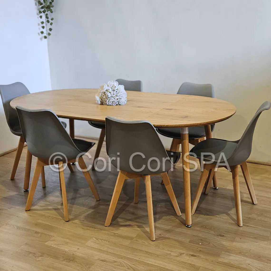 PREVENTA.- Comedor Mesa Expandible (100 - 180cms) + Sillas Tulip 19