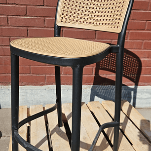 2da.- Selección Taburete Delta (65cm)