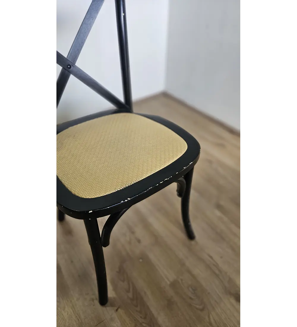 2da Mano.- Silla Crossback de Madera Negra