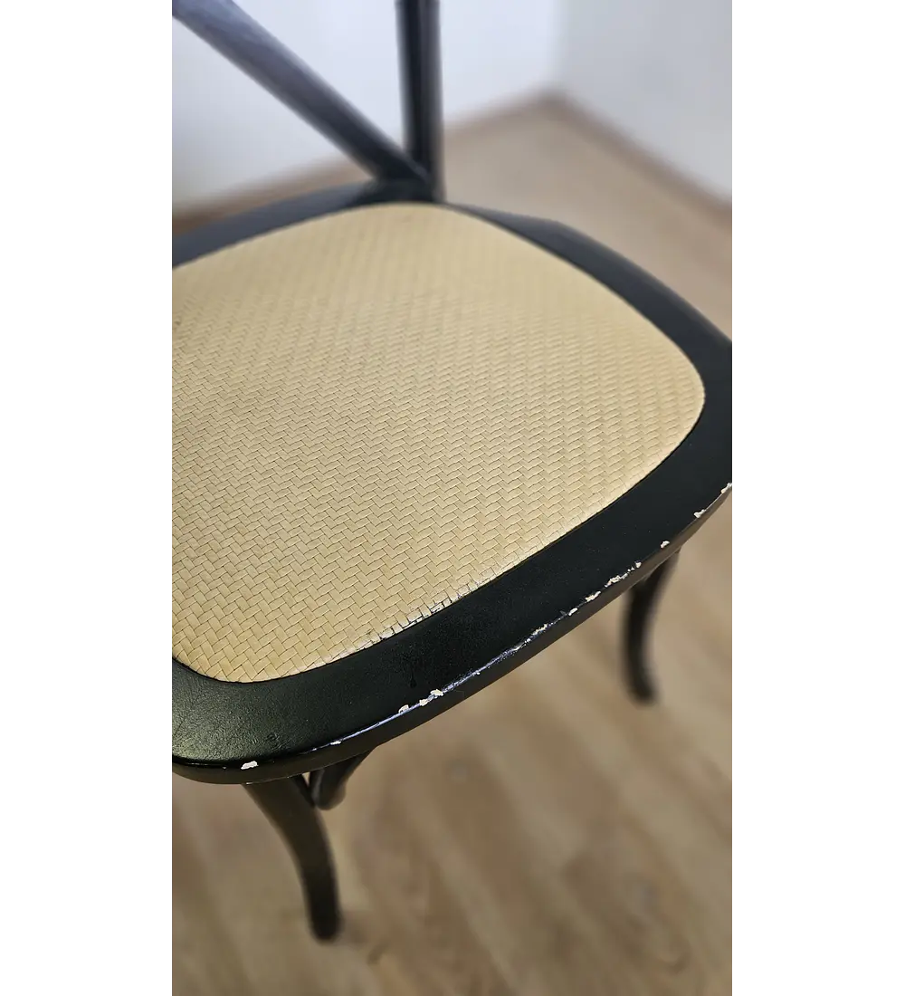 2da Mano.- Silla Crossback de Madera Negra