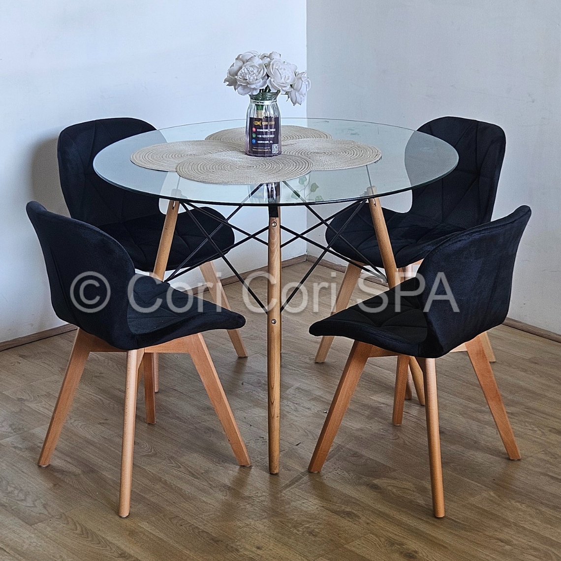 Comedor Mesa Eames Vidrio 100cms + 4 Sillas Mariposa Velvet 3