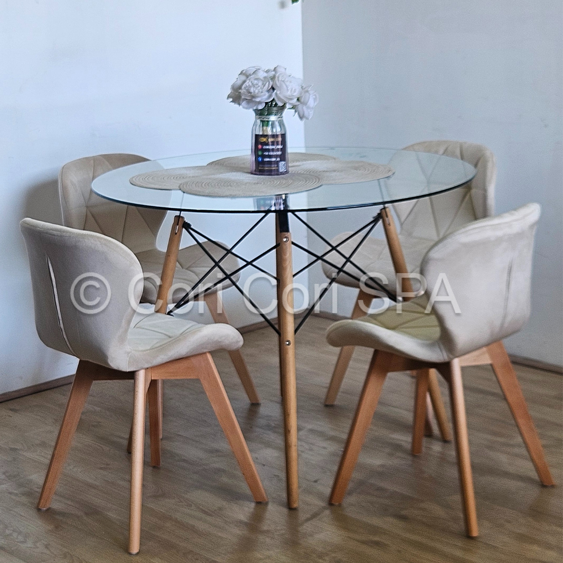 Comedor Mesa Eames Vidrio 120cms + 4 Sillas Mariposa Velvet 7