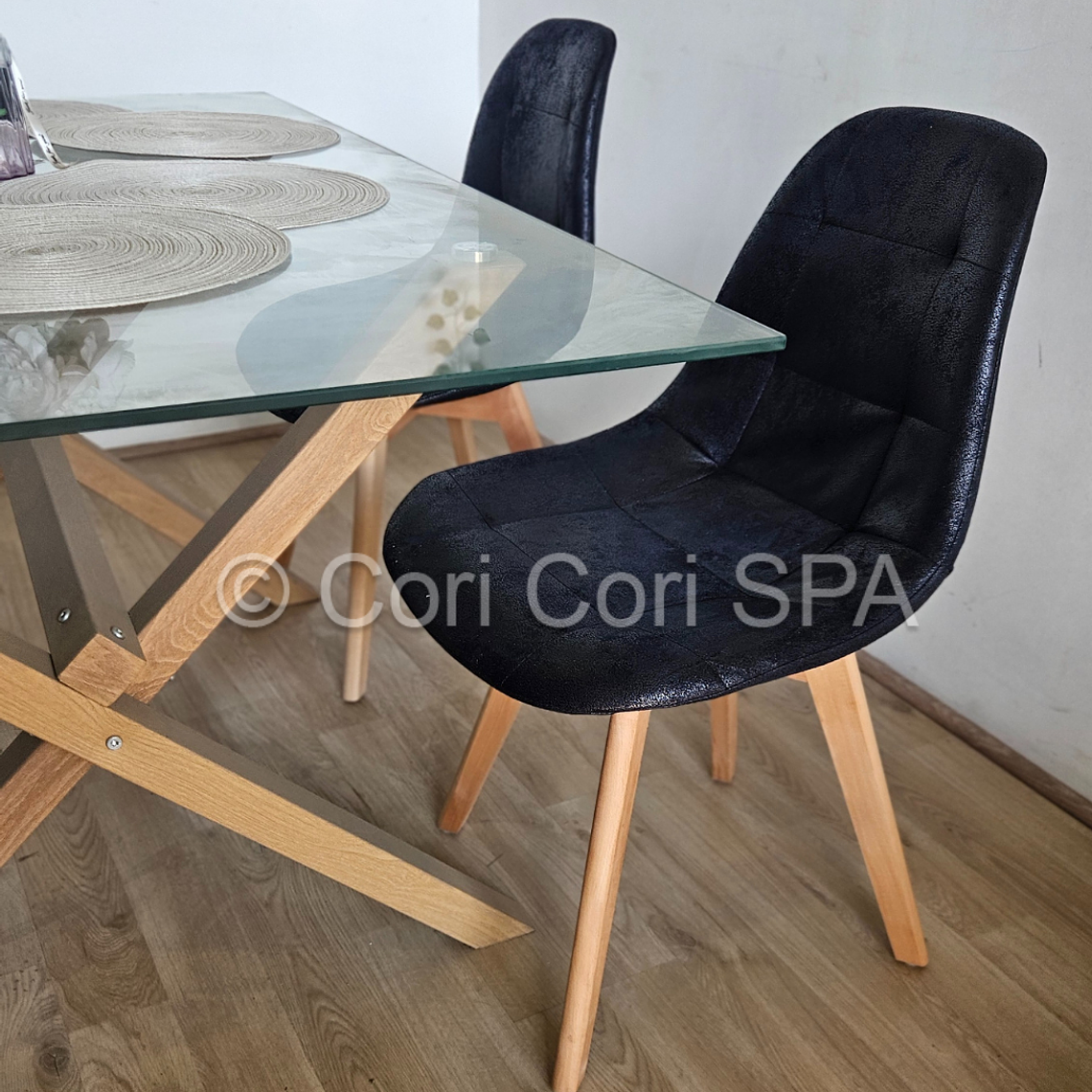 Comedor Medlock 140 x 90cm + 4  Sillas Capitonne Ecocuero Vintage 4