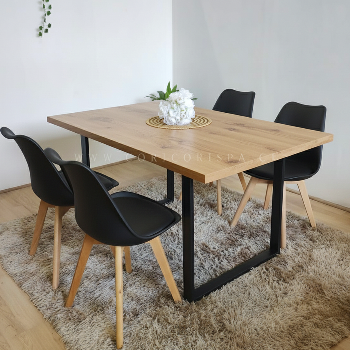 Comedor Industrial 140x90cms Light + 4 Sillas Tulip 4