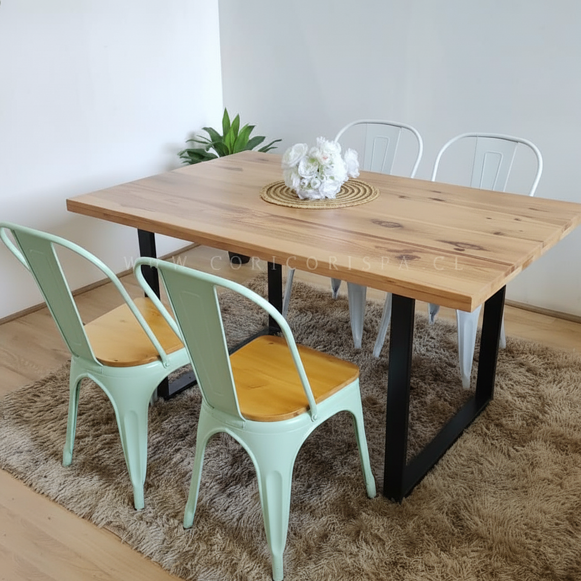 Comedor Industrial 140x90 Light + 4 Sillas Tolix Asiento de Madera 1