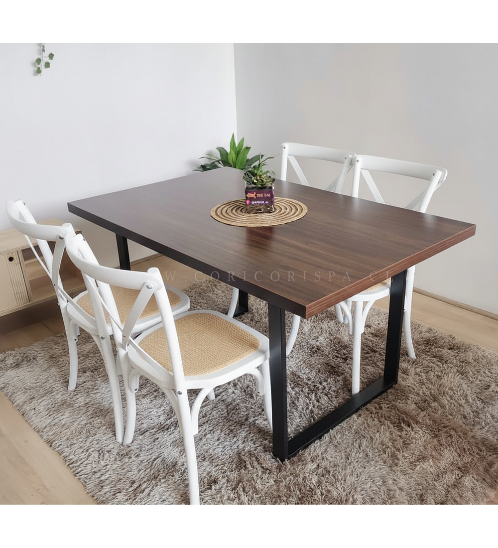 Comedor Industrial 140x90 + 4 Sillas Crossback Madera