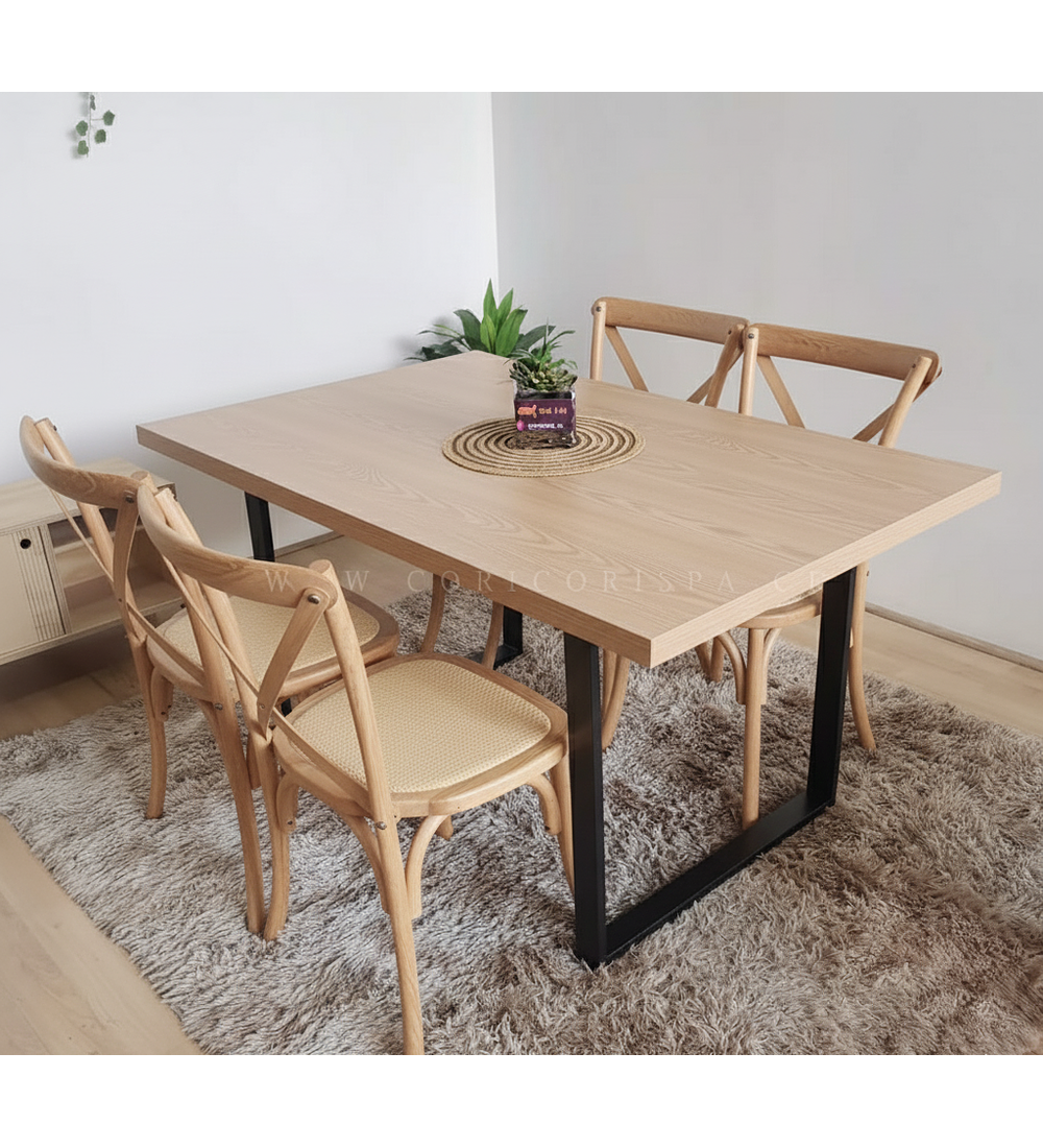 Comedor Industrial 140x90 Light + 4 Sillas Crossback Madera