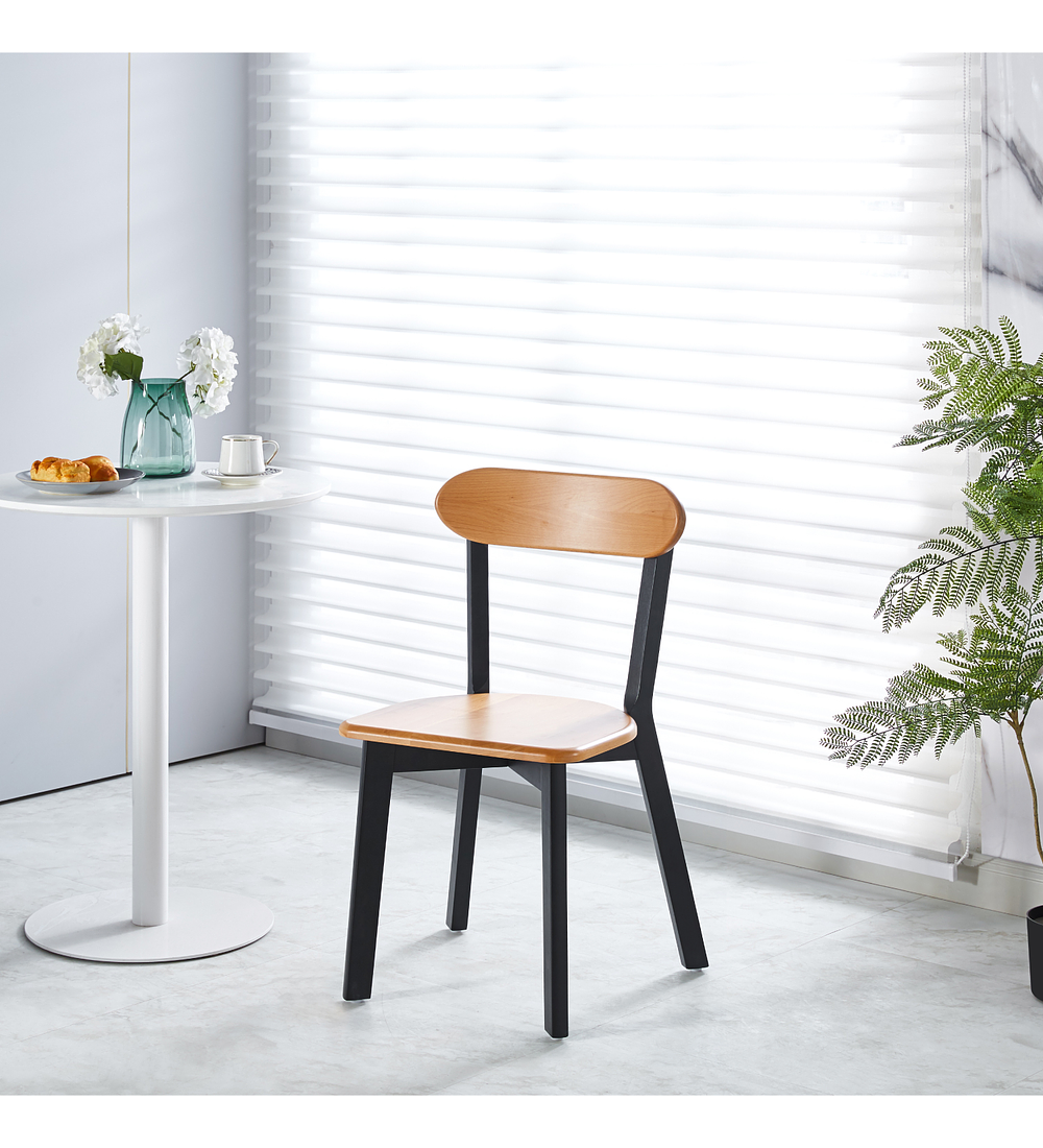 Comedor Medlock 140x90cm + 4 Sillas Fresno de Madera