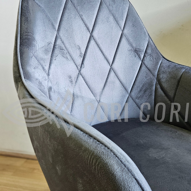 Sitial/Poltrona Diamante Clásica 11