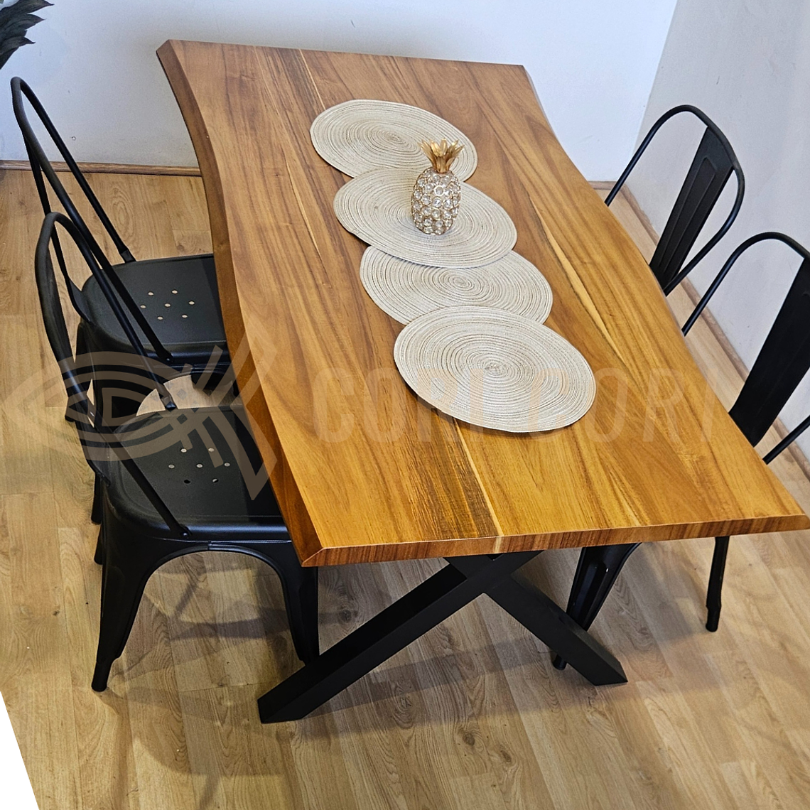 Juego de Comedor Medlock Rústica 160x90 cm + 4 Sillas Tolix Industriales 3