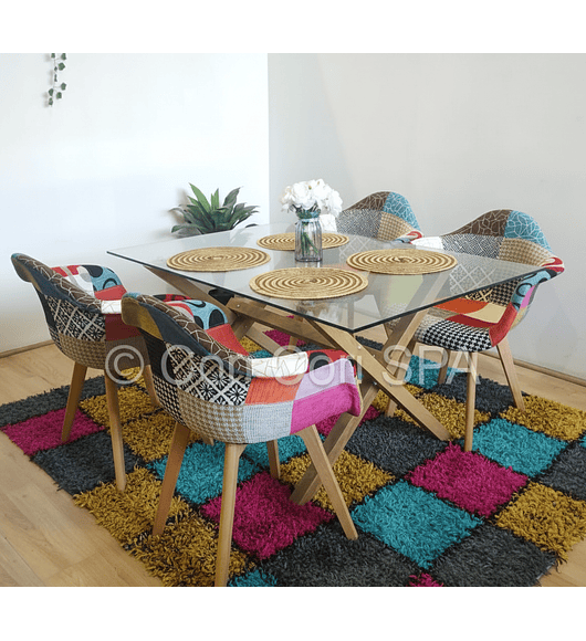 Comedor Medlock 140x90cm + 4 Butacas Patchwork Multicolor