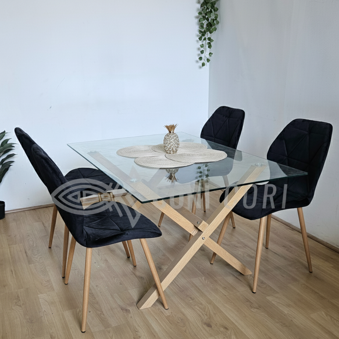 Comedor Medlock 140 x 90cm + 4 Sillas Fiori Velvet Wood 2