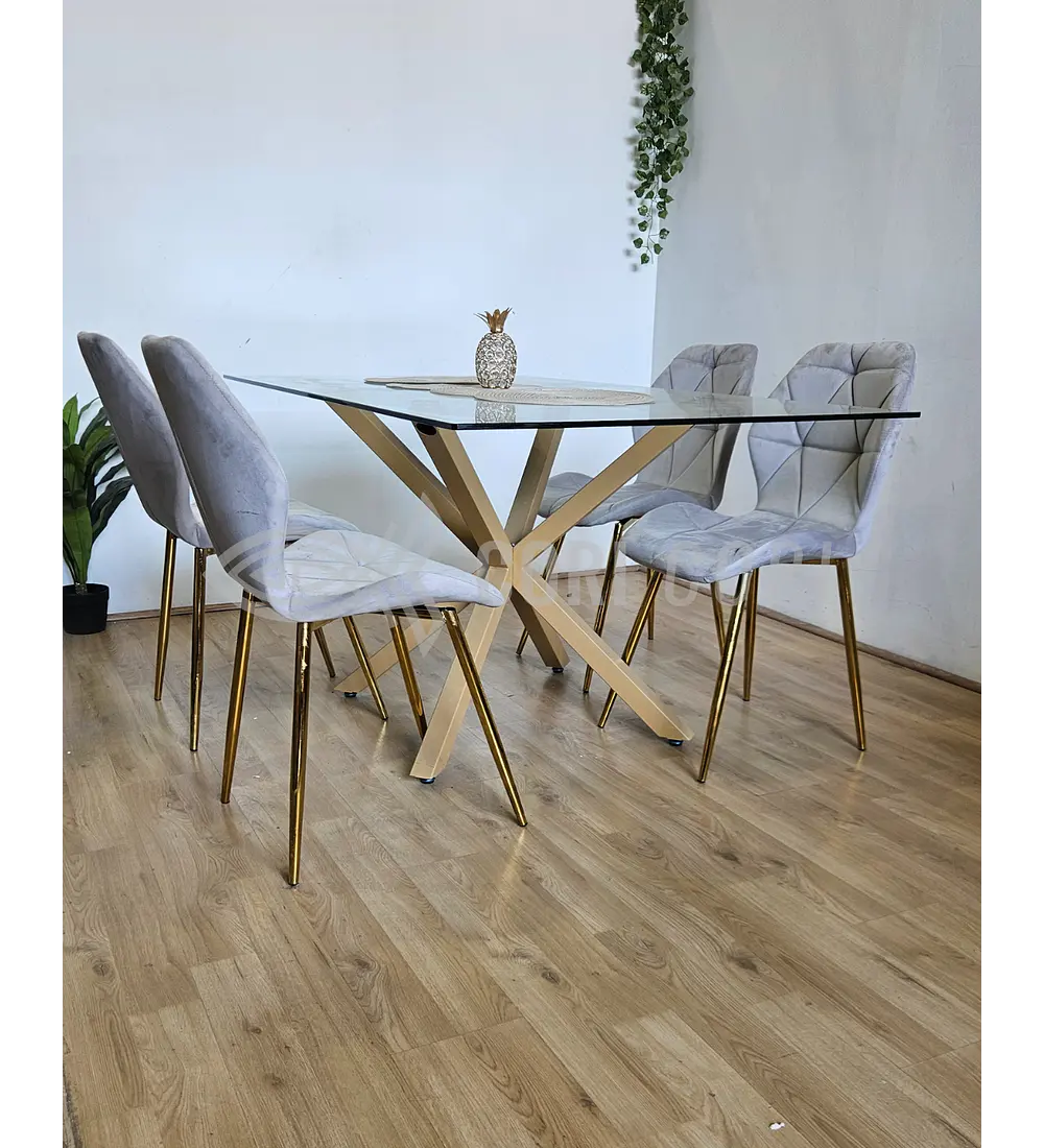 Comedor Madrid 140 x 80cm + 4 Sillas Fiori Velvet Gold