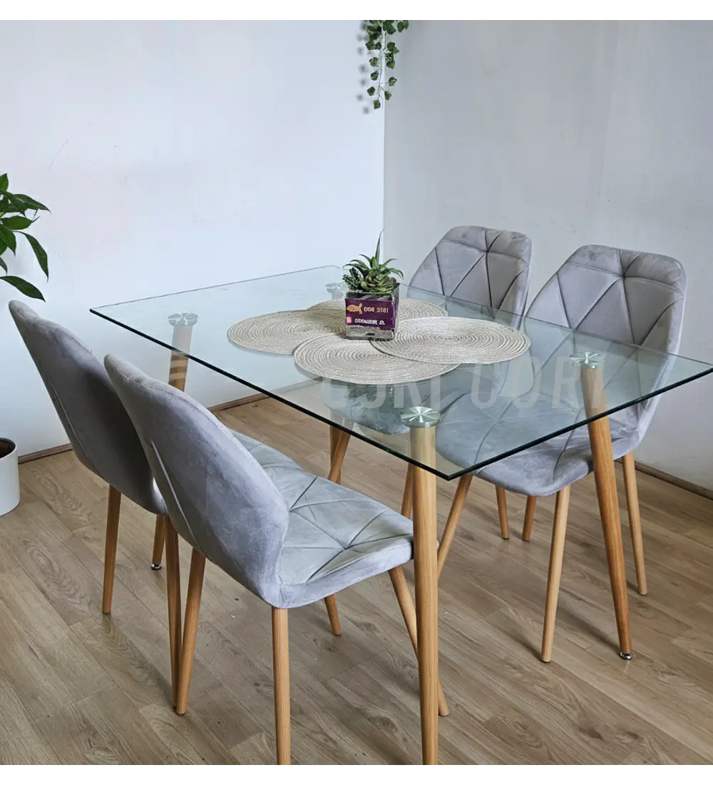 Comedor Rubi Gold 120 x80cms  + 4 Sillas Fiori Velvet Wood