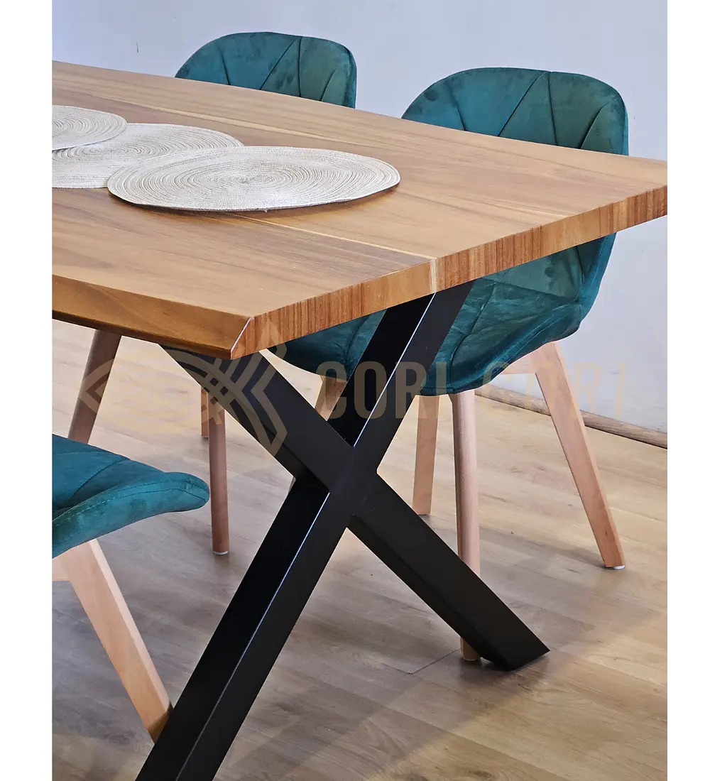 Juego de Comedor Medlock Rústica 160x90 cm + 4 Sillas Mariposa Velvet